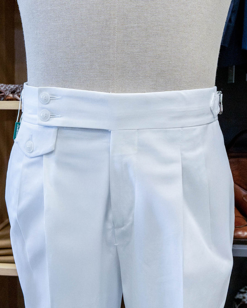 
                  
                    Pantaloni sartoriali con fibbie in cotone estivo bianco
                  
                