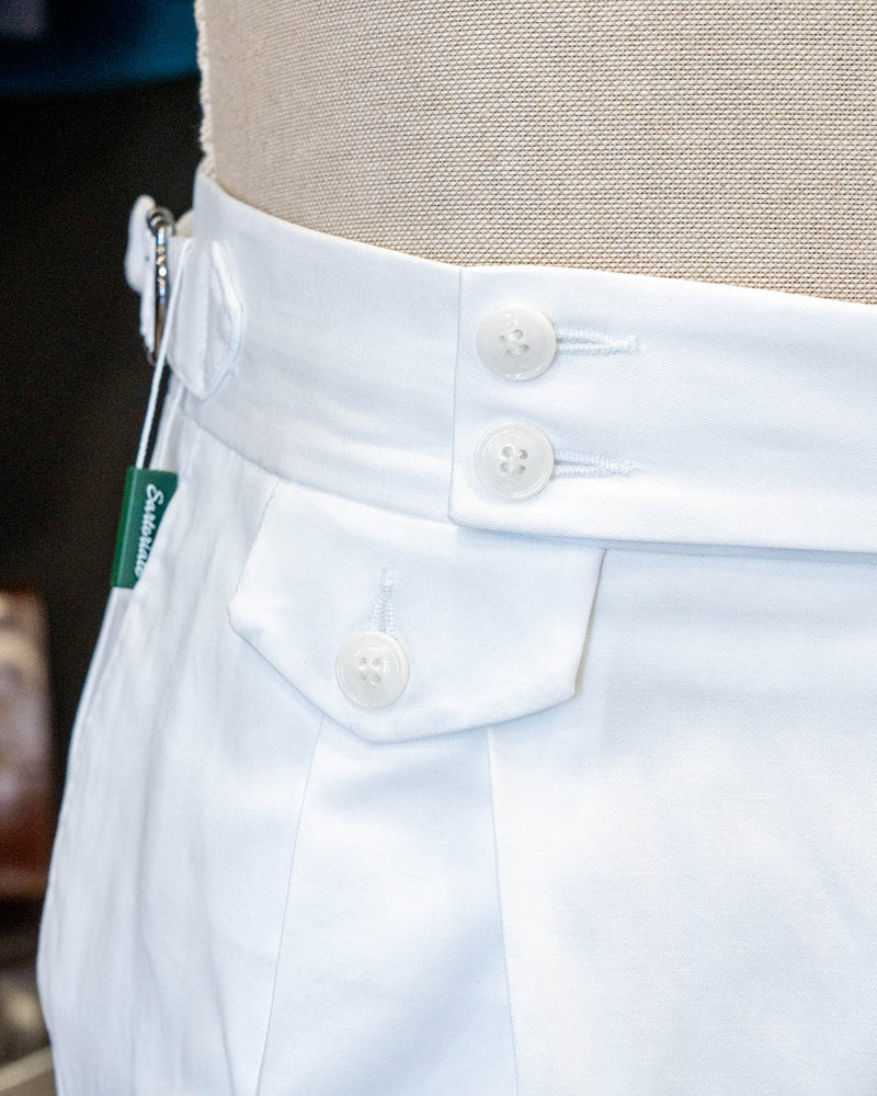 
                  
                    Pantaloni sartoriali con fibbie in cotone estivo bianco
                  
                